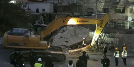  الاحتلال يهدم منزلا وبناية سكنية في القدس