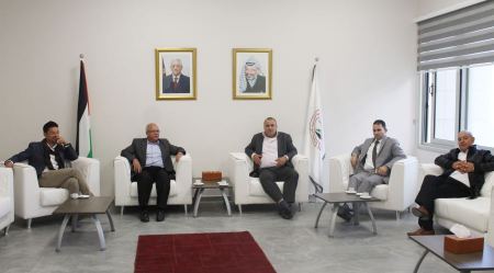  موقع الجامعة العربية الامريكية برام الله تستضيف مستشار رئيس الوزراء للصناديق العربية والإسلامية في لقاء مع طلبة التخطيط الاستراتيجي