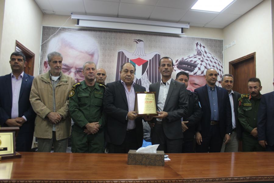  المحافظ رمضان يرعى حفل تكريم مدراء سابقين في الأجهزة الأمنية والصحة بمشاركة قادة الأجهزة الأمنية وإقليم حركة فتح وعدد من المؤسسات الرسمية والأهلية