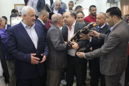 المحافظ رمضان وفعاليات جنين تكرم العميد السويطي واللواء هب الريح يمنحه وسام التميز