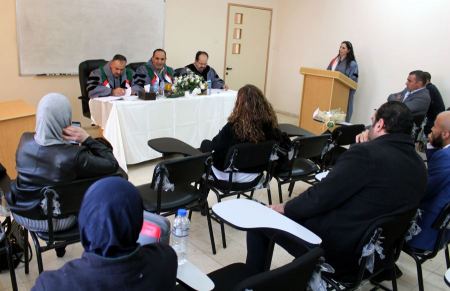  مناقشة رسالة ماجستير بالقانون التجاري في الجامعة العربية الامريكية