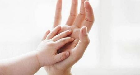  أم تبيع طفلها الرضيع بثمن بخس!