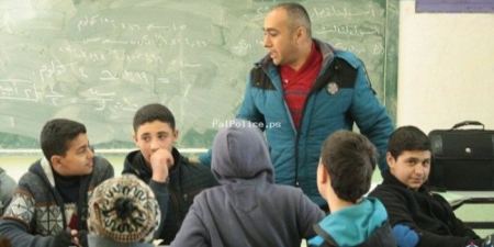 الشرطة تنظم محاضرة توعية حول مخاطر المخدرات في مدرسة ذكور الهاشمية الثانوية غرب جنين