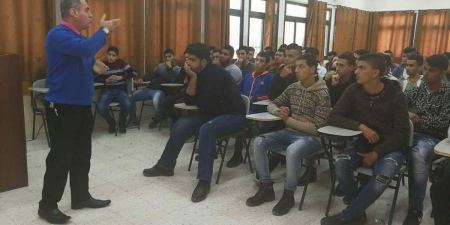 وقائي جنين ينظم محاضرة حول الجرائم الإلكترونية لطلاب المدرسة الصناعية