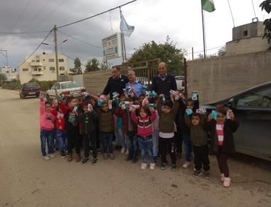 روضة اطفال "happy faces" تزور الشرطة في جنين