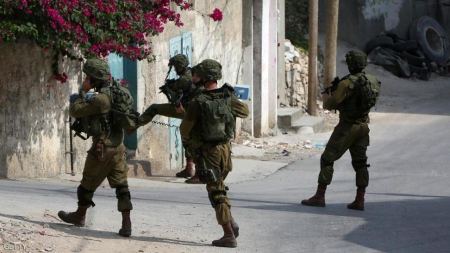 اخطار20 متجر بالهدم في مخيم شعفاط شمال القدس