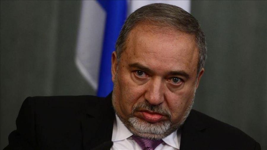 وزير جيش الاحتلال ليبرمان يستقيل من منصبه