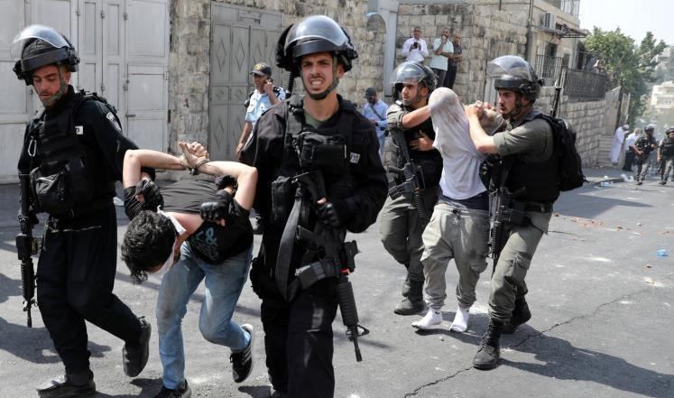 الاحتلال يعتقل 4 مواطنين بتهمة إصابة جندي بالقدس