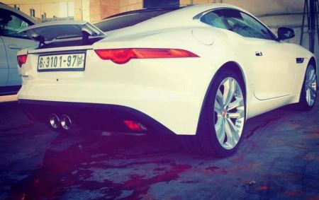 مجهولون يهاجمون شابةً ويسرقون سيارتها في رام الله