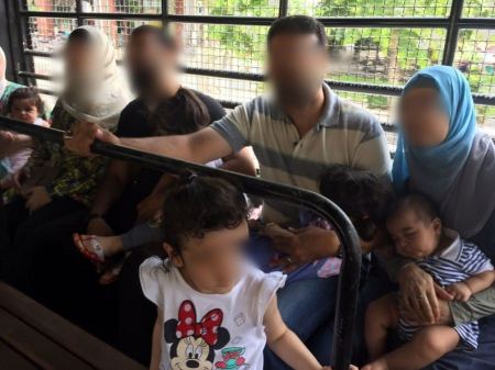 نشطاء فلسطينيون يطلقون حملة تغريد دعما للاجئين الفلسطينيين في مملكة تايلند