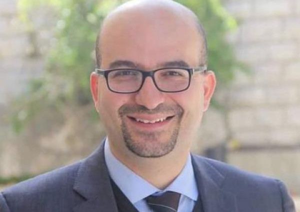 شرطة الاحتلال تمنع وزير شؤون القدس من إجراء مقابلة مع تلفزيون فلسطين