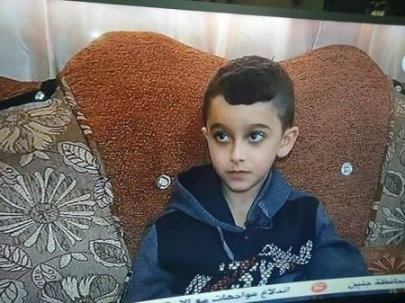 الوحيد في فلسطين…طفل من جنين مصاب بمرض نادر وعائلته تناشد الرئيس