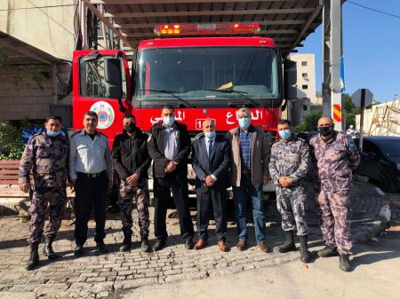 الدفاع المدني يتسلم مركتبتي إطفاء مقدمة من السعودية