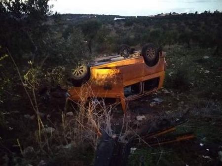 جنين/ سبع اصابات بين المتوسطة والطفيفة في حادث تصادم بين مركبتين عمومي واخرى خصوصي