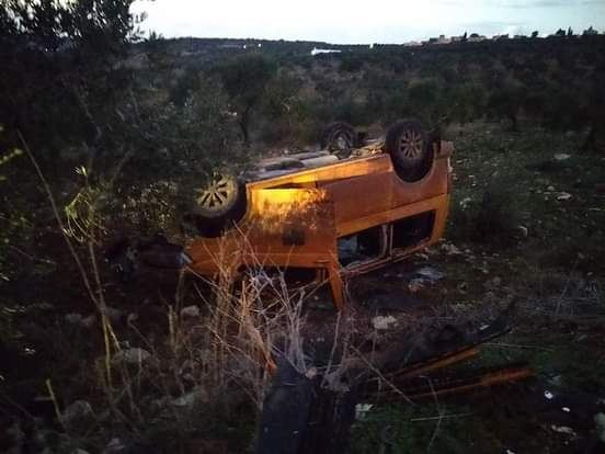 جنين/ سبع اصابات بين المتوسطة والطفيفة في حادث تصادم بين مركبتين عمومي واخرى خصوصي