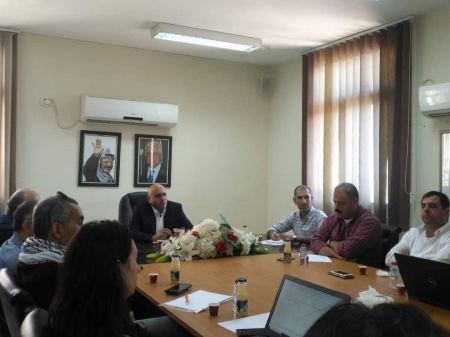 الرجوب يترأس اجتماعاً تشاورياً للمؤسسات العاملة في السياحي