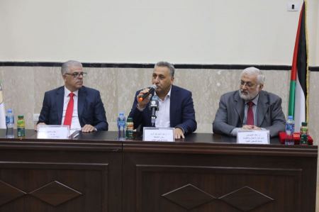 خضوري" و"جمعية البنوك العاملة" تنظمان ندوة توعوية حول الخدمات المصرفية وتوقعان اتفاقية تعاون بين الجانبين لتعزيز البحث العلمي في المجالات المشتركة