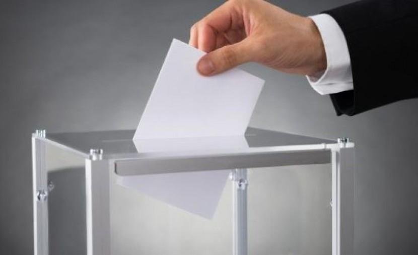 لجنة الانتخابات المركزية تفتح باب اعتماد الصحفيين وهيئات الرقابة لتغطية الانتخابات المحلية 