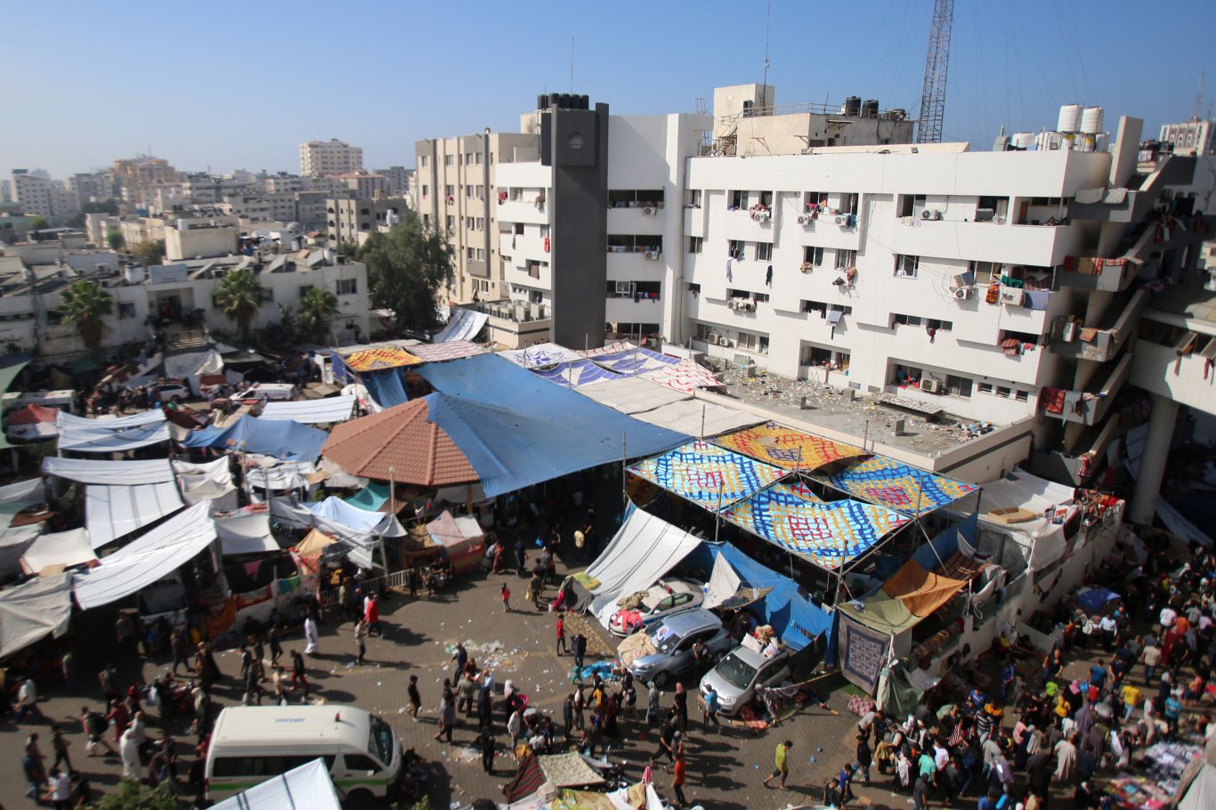 جيش الاحتلال يقر بقتل 50 فلسطينيا واعتقال 180 بمستشفى الشفاء