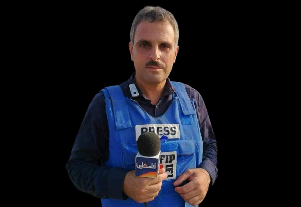 استشهاد مراسل تلفزيون فلسطين محمد أبو حطب وعدد من أفراد عائلته