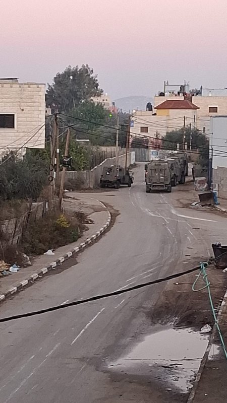 الاحتلال يداهم منازل في بلدة قباطية جنوب جنين