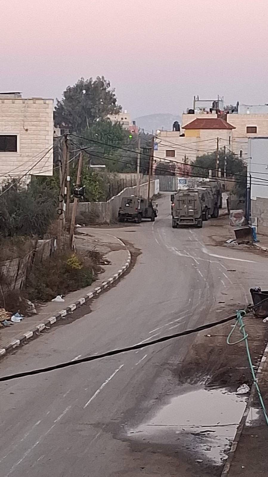 الاحتلال يداهم منازل في بلدة قباطية جنوب جنين