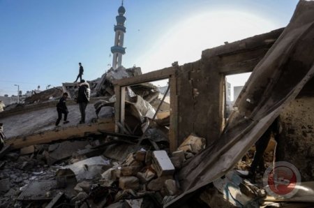 تدمير مسجد الفاروق وتجدد القصف الاسرائيلي على مختلف مناطق القطاع