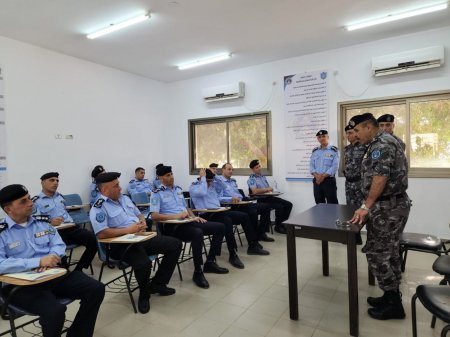 كلية فلسطين للعلوم الشرطية تفتتح دورة تدريب مدراء المراكز الأولى من نوعها