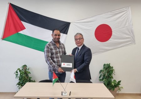 حفل توقيع منحة مع مجلس قروي رافات لِ "مشروع توسيع مدرسة ذكور رافات الثانوية"