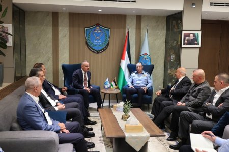 اللواء علام السقا يلتقي رئيس اتحاد الغرف التجارية الصناعية الزراعية ورؤساء الغرف التجارية .