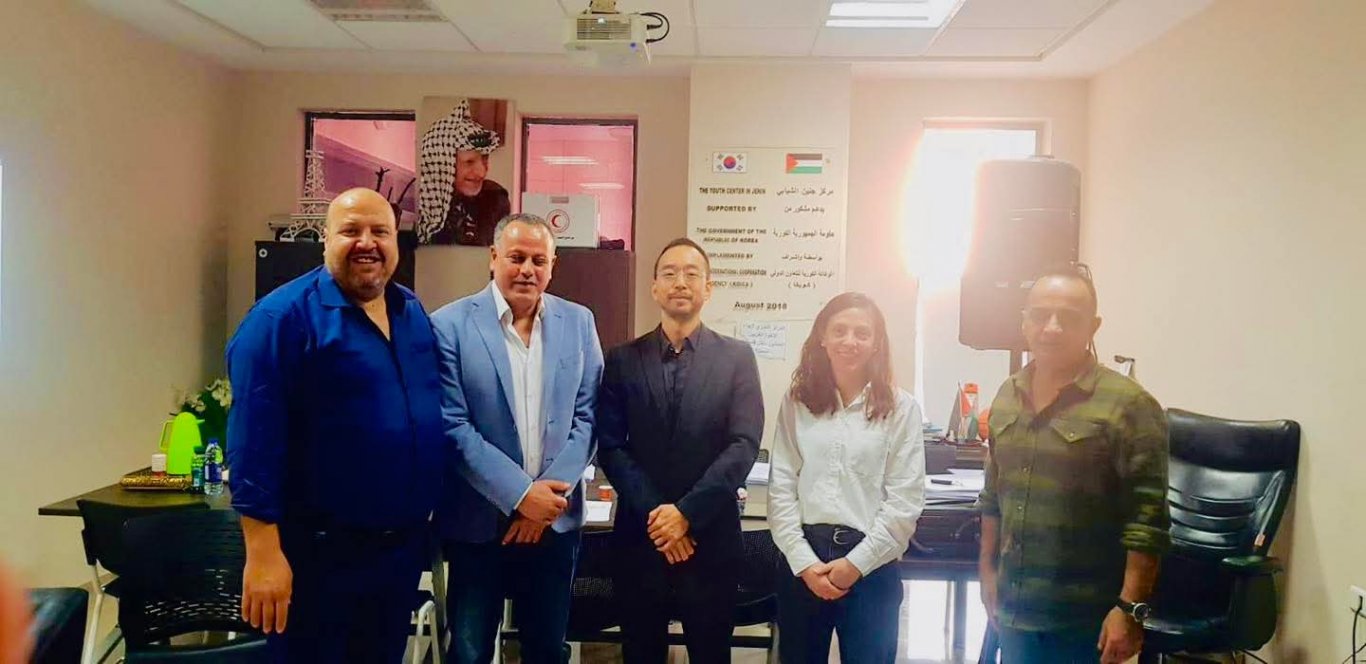 رئيس بلدية جنين يستقبل وفداً من الوكالة الكورية للتعاون الدولي (KOICA)