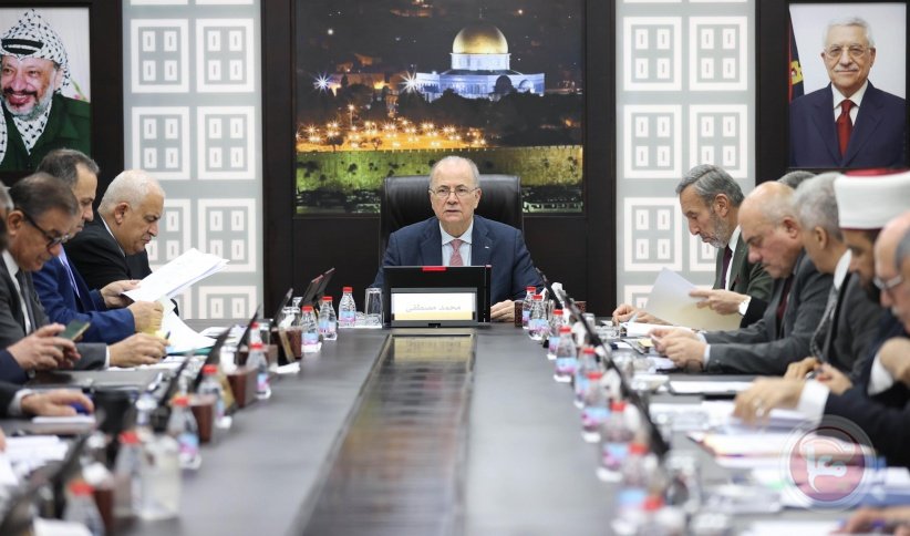 تعديل وزاري في حقيبتي المالية والنقل والمواصلات بالحكومة الفلسطينية