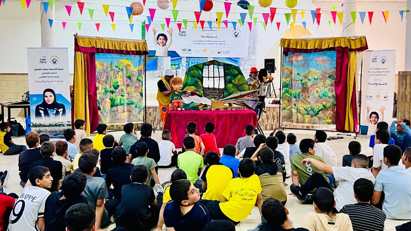 قدسنا تطلق فريقها التطوعي وتنفّذ أولى مبادراته لخدمة الأطفال الأيتام في القدس