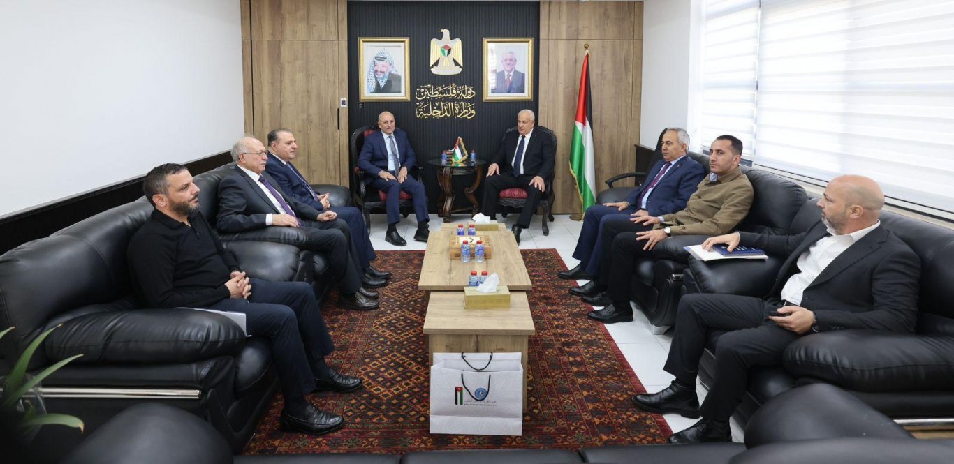 اللواء هب الريح يستقبل الأمين العام للهيئة الخيرية الأردنية والسفير الأردني