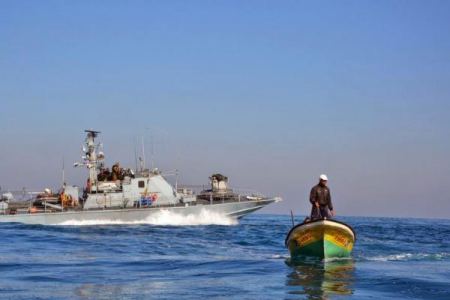 بحرية الاحتلال تعتقل صيادين شقيقين قبالة بحر السودانية