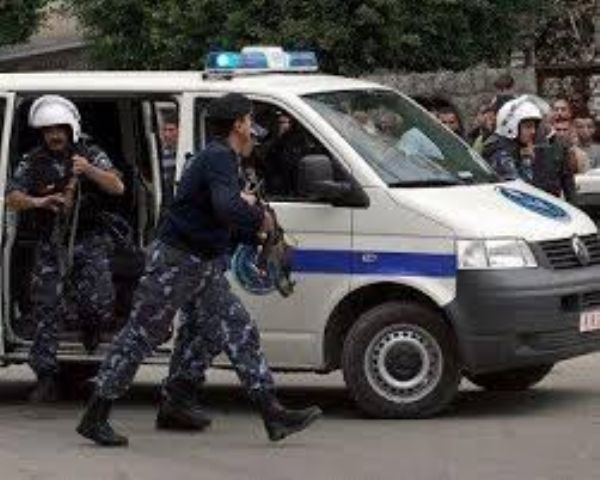 الشرطة تضبط كنتونرين من البضاعة الفاسدة في رام الله