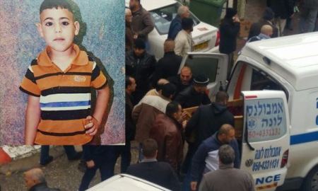 وفاة الطفل محمد بعد ساعات تشييع جثمان والدته