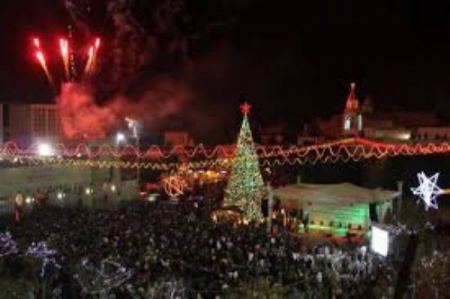 بدا الاحتفالات بعيد الميلاد المجيد حسب التقويم الغربي 