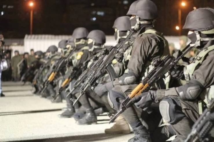 نابلس:بالاسماء 4 مطلوبين خطيرين يسلمون انفسهم لقوات الامن