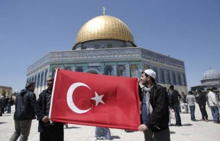 إسرائيل تُحاكم 3 أتراك اعتقلتهم بالمسجد الأقصى