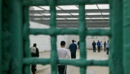 اسير من جنين يدخل عامه الـ 13 في زنازين الاحتلال