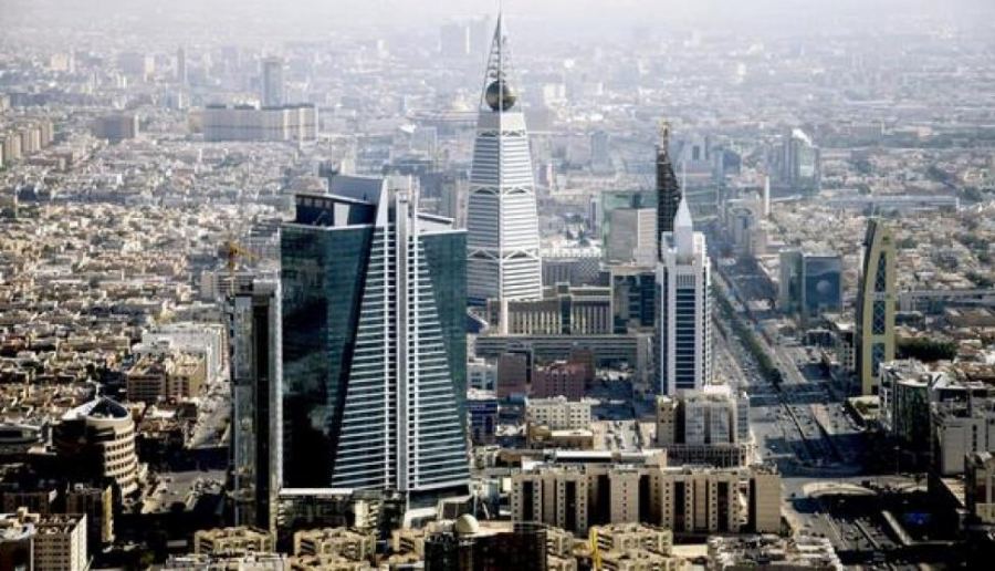 الحوثيون يطلقون صاروخا باليستيا باتجاه الرياض