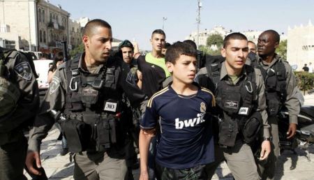 القدس: اعتقال سبعة مواطنين بينهم خمسة اطفال