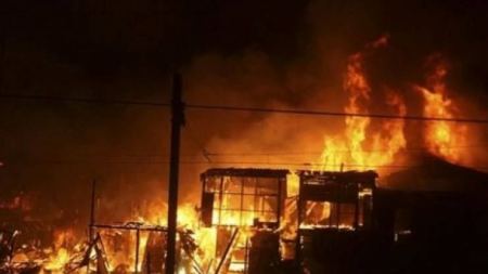 15 قتيلا في حريق ضخم بمدينة بومباي الهندية