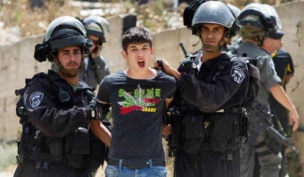 الاحتلال يعتقل 10مواطنين غالبيتهم من الأطفال