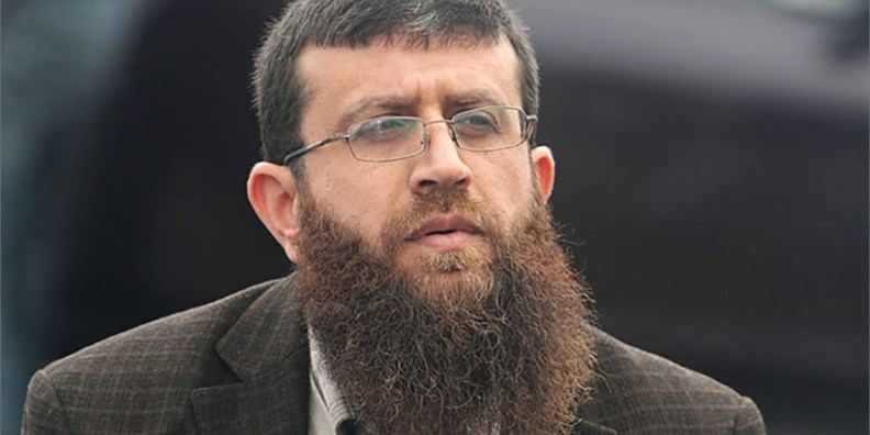 قرار يقضي بعدم تجديد الاعتقال الإداريّ لشيخ خضر عدنان