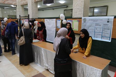 "خضوري" تنظم معرض الرياضيات في علوم الفيزياء والحاسوب