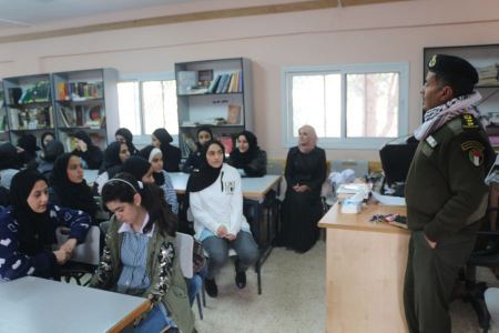  "طمون: "الإعلام" و"التوجيه السياسي" "تُطلقان مُبادرة "مؤرخات صغيرات