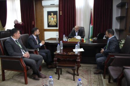  محافظ جنين يبحث مع شركة جوال التعاون المشترك لتعزيز المساهمة المجتمعية