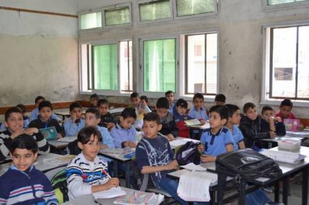 مدارس الأونروا بغزة تتحول لـ 'عُلب سردين